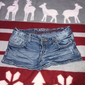 Junior’s Rue 21 denim shorts